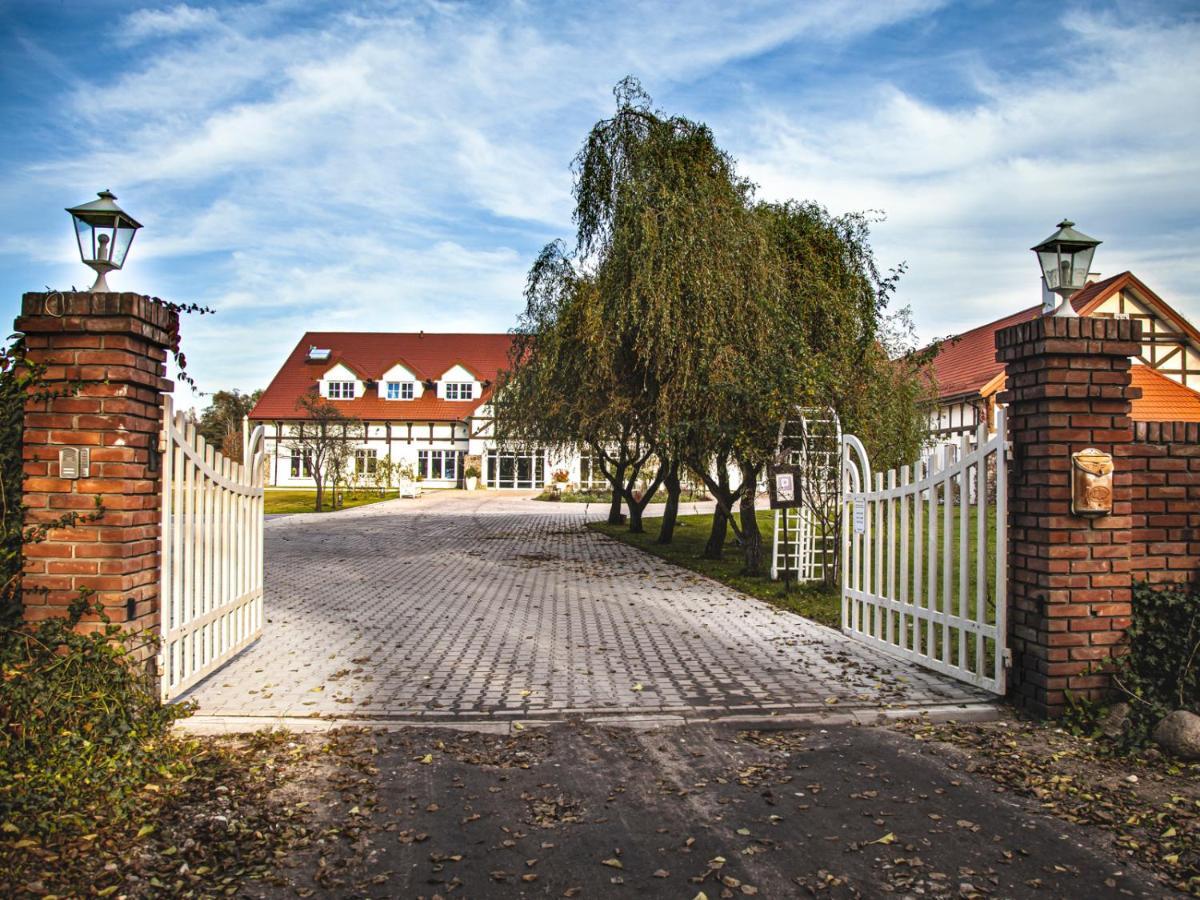 Wierzbowe Ranczo - Blisko Suntago Budy Michalowskie Buitenkant foto